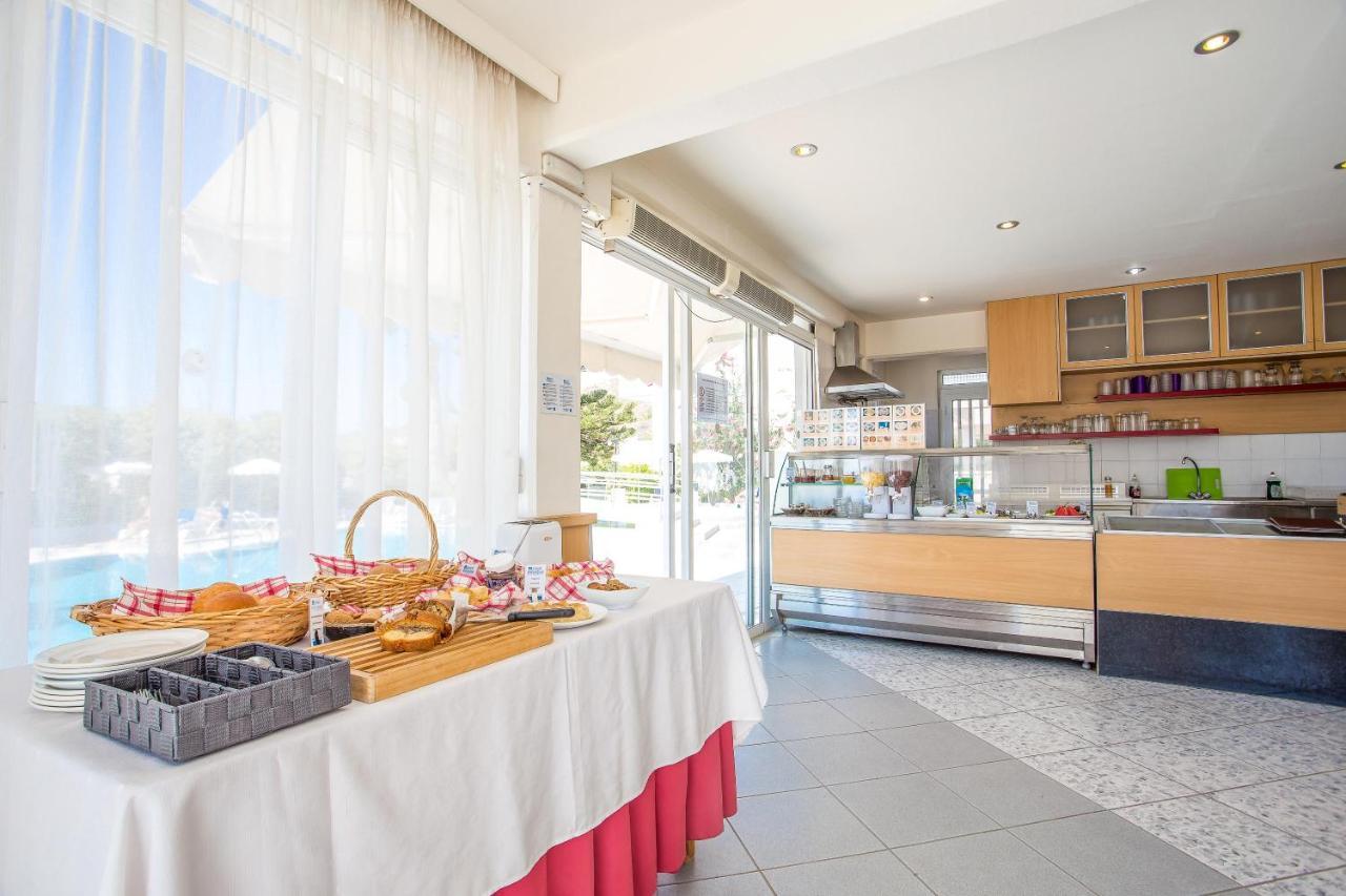 Irinna Hotel-Apartments Faliraki Bagian luar foto