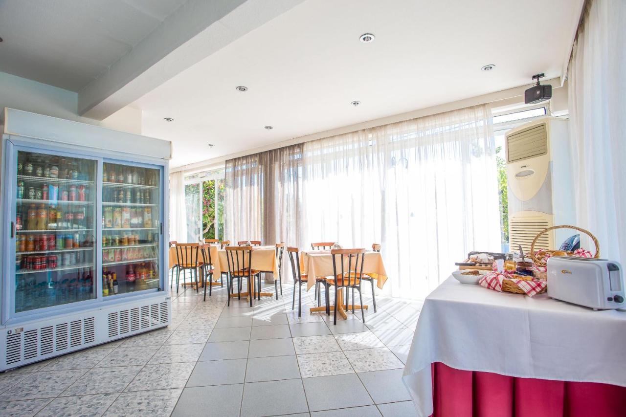 Irinna Hotel-Apartments Faliraki Bagian luar foto